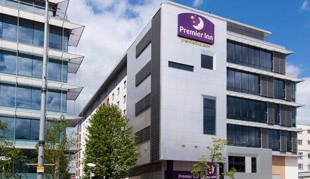 Premier Inn London Ealing เบรนท์ฟอร์ด ภายนอก รูปภาพ